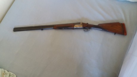Hola, vendo superpuesta marca AyA modelo 33. Longitud de los caños 76 cm, expulsora, solista plana,  3 00