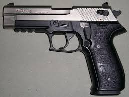 Vendo pistola sig sauer calibre 22, bastante nueva (3 años). Se vende con 2 cañones, corto y largo con 02