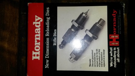 Se vende juego de dies marca Hornady. Para recargar el 7,62x54r; muy poco uso
Estan en Baeza (Jaen). Precio 01