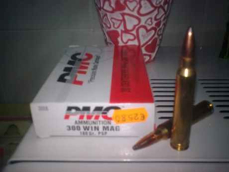 Hola, vereis tengo varias cajas como esta, son PMC punta PSP 180gr 900ms.. van de lujo alguien sabe algo 00