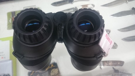 Buenas!
Pongo en venta unos prismaticos que heredé y he llevado a reparar porque las lentes estaban ralladas 11