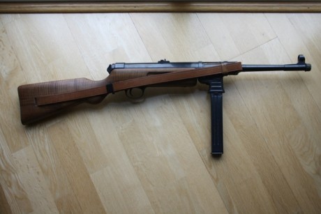 Hola buenas tardes a todos.
Recientemente he adquirido un su fusil Shmeisser MP41 del calibre 9mm está 71