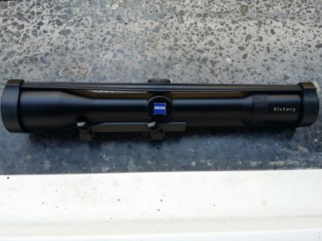 Se vende este visor zeiss de carril con recubrimiento lotutec con monturas blaser.y sus tapas. Esta en 02