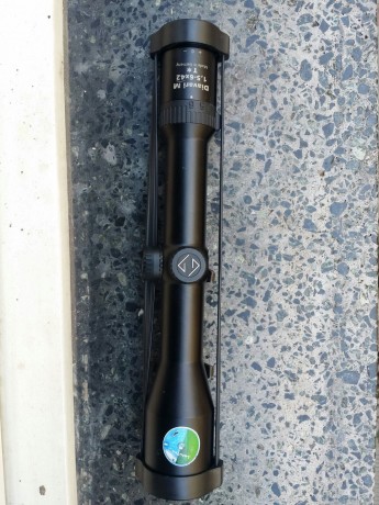 Se vende este visor zeiss de carril con recubrimiento lotutec con monturas blaser.y sus tapas. Esta en 01