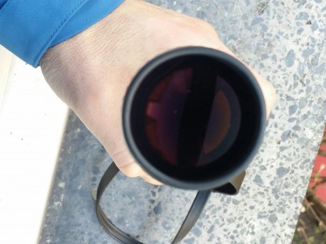 Se vende este visor zeiss de carril con recubrimiento lotutec con monturas blaser.y sus tapas. Esta en 00