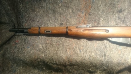 Hola,vendo carabina mosin M44 año 1945 numeracion coincidente,buen estado de pavon y maderas,estriado 02