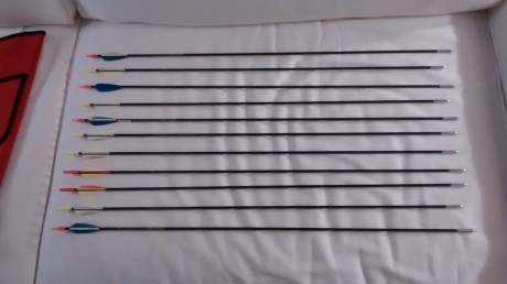 Vendo arco olímpico de 70" y 26 libras ideal para iniciación, con componentes y accesorios de buena 21