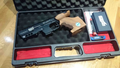 Hola a todos,

Pongo a la venta esta pistola de precisión TESRO TS22-3 en calibre 22LR con apenas disparos 00