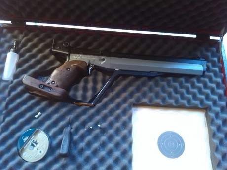 vendo  FEINWERKBAU MODELO   100   DEL 4,5

EN PERFECTO ESTADO Y PRECISION BRUTAL    

400 EUROS CON MALETIN 10