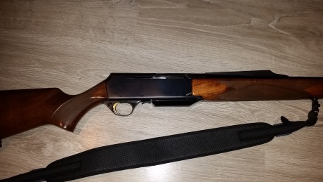 Hola,
Vendo rifle Browning bar II del 30-06,muy buen estado,la vendo por falta de tiempo en la caza,l'arma 10
