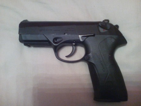 Vendo pistola Beretta Storm, calibre 9 mm. Para. Incluye 2 cargadores. También acepto un cambio por una 01