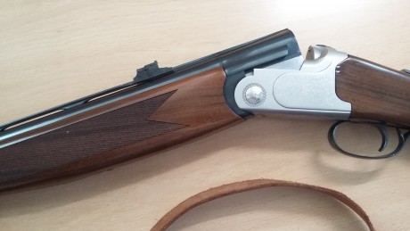 Vendo escopeta Lamber superpuesta, creo es el modelo 272, corta de cañones 47 cm. y menos de un metro 51