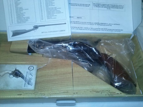 Vendo revolver Uberti 45lc pocos disparos utilizo otro para tiro pero ese si que esta usado y no quiero 10