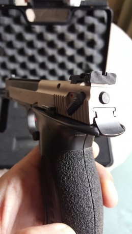 Vendo pistola Hammerli xesse 4.5. En perfecto estado. Se incluye 1 cargador, maletín y accesorios originales. 12