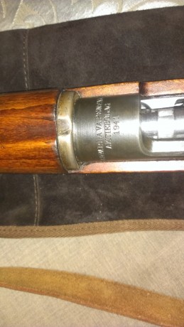 Se vende rifle Husqvarna ( Carls Gustav) calibre 6,5 X 55. Es una carabina muy precisa de cerrojo.Tiene 01