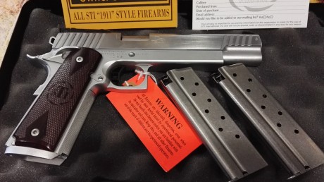 Compañeros, pongo a la venta esta escandalosa STI TARGET MASTER CROMADA DE 6" Y 9 mm,  está prácticamente 01