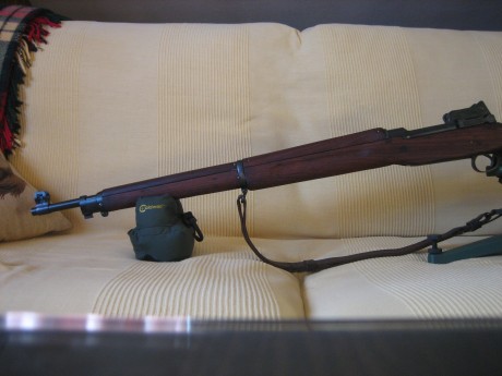 Hola

Vendo un fusil militar Enfield P-17 en 30-06 Fabticado por Winchester,en la parte delantera del 142
