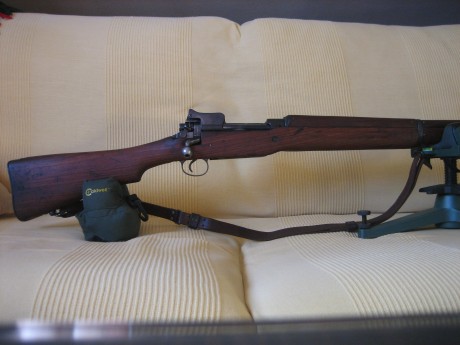 Hola

Vendo un fusil militar Enfield P-17 en 30-06 Fabticado por Winchester,en la parte delantera del 141
