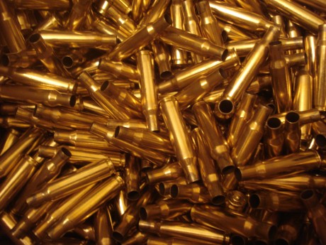 Vendo un lote de vainas del calibre .222R compuesto por: 540 PPU, 150 Norma, 120 Remington y 68 Sako, 01