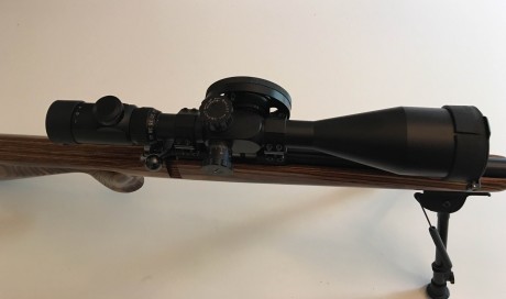 Carabina CZ 455 Thumbole de precision. Cañon pesado. Teleobjetivo ZOs. Ha tirado poquisimo y está NUEVA.
Bipode 02