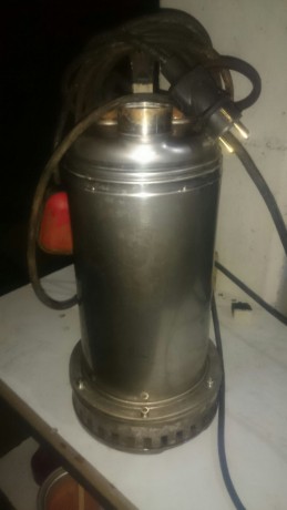 Saludos a todos los compañeros del foro.
Pongo a la venta una bomba sumergible DRENAG 1000M USADA, esta 02