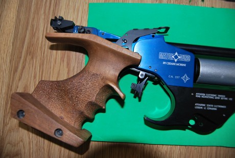 RETIRADA DE VENTA. gracias.

Buenas,

vendo esta maravilla de MATCH GUNS MG1 Electrónica, estoy renovando 11