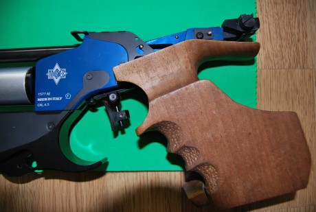 RETIRADA DE VENTA. gracias.

Buenas,

vendo esta maravilla de MATCH GUNS MG1 Electrónica, estoy renovando 10