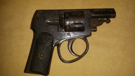 Un amigo me ha pedido que ponga estas armas en el foro, están todas inscritas en el libro de coleccionista, 32
