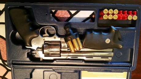 Hola compañeros.
Por motivos de dejar la afición del tiro,vendo todas mis pistolas.
En este caso es un 110
