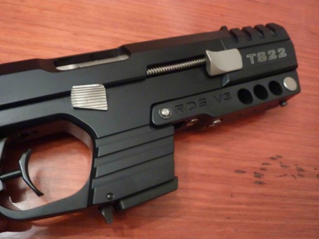 Hola a todos,

Pongo a la venta esta pistola de precisión TESRO TS22-3 en calibre 22LR con apenas disparos 92
