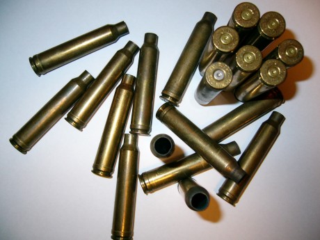 Pues eso que estoy haciendo sitio y cambiaría las siguientes vainas :

S&W 32
320 Und CBC y 134 GFL 10