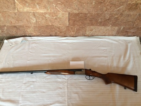 Buenas noches.
Vendo mi paralela Hermanos Zabala, calibre 410 magnum o 36/76. Una gozada tirar con ella, 00
