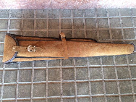 Buenas noches.
Vendo mi paralela Hermanos Zabala, calibre 410 magnum o 36/76. Una gozada tirar con ella, 22