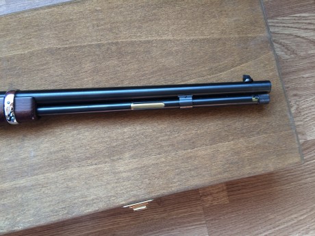 Carabina calibre . 22LR de palanca, marca Uberti Silverboy. Réplica de Winchester 1873 y guiada en AE. 11