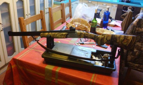 Vendo rifle combinado.Calibres 6'5x55 y 12/76...marca italiana Fair.
Con selector de disparo y preparado 02