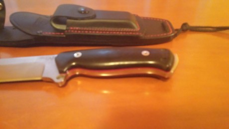 Hola, vendo exclusivo CUDEMAN FAB II Modelo Heneku con hoja enteriza en Acero al Carbono K720 de 6 mm 01