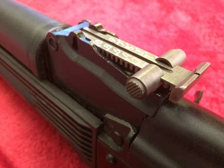 Buenas, he decidido poner en venta esta pequeña joyita que tengo cogiendo polvo. Se trata de un AK-103 12