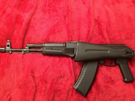 Buenas, he decidido poner en venta esta pequeña joyita que tengo cogiendo polvo. Se trata de un AK-103 30