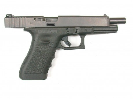 Vendo Glock 34 en muy buen estado, por no usar. Con dos cargadores de 17 cartuchos y uno de 30. Gastos 02