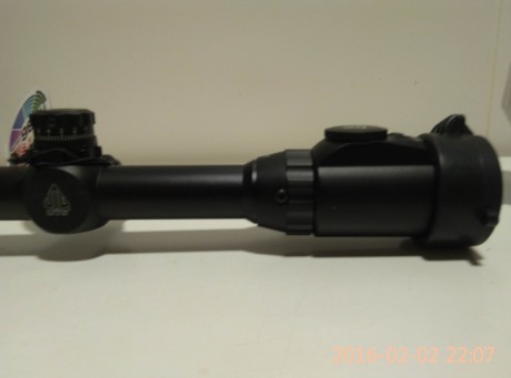 Visor leapers comprado en armería española hace 4 meses, con factura. 

4-16x50 AOIEW

Reticula Mil-Dot
Paralaje 100