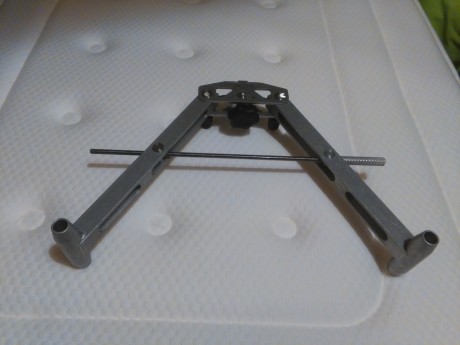 Vendo bìpode para carril UIT a estrenar, nunca usado.

Se encuentra en Aranda de Duero (Burgos).

El  01