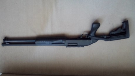 Se vende escopeta tactica hatsan escort de corredera magnum 12/ 70,76 con culata Blackhawk especops nrs 01