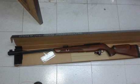 Hola,
Vendo carabina gamo cfx royal 4.5, comprada en armeria Eizmendi de Villabona en septiembre 2015. 02