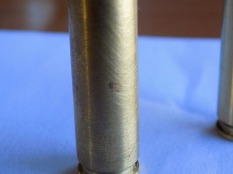 ¡Hola compañeros!

Me estoy iniciando en la recarga y a falta de pólvora para rifle hace unas semanas 01
