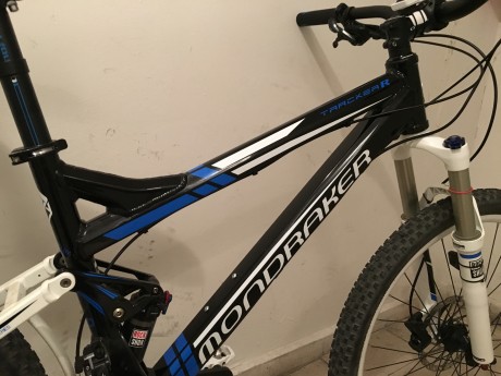 Vendo Moondraker Tracker R ESPECTACULAR casi a estrenar con solo 118 km efectuados con ella. Se vende 11