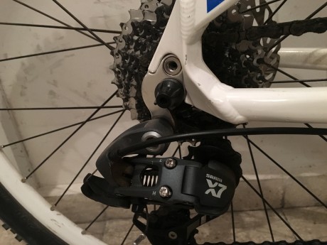 Vendo Moondraker Tracker R ESPECTACULAR casi a estrenar con solo 118 km efectuados con ella. Se vende 10
