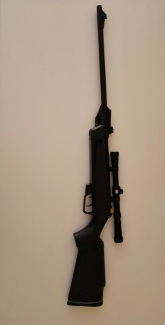 Escopeta gamo del 4/5 y visor 3-7×20 gamo prácticamente nueva sin uso.la vendo en 75€  :sniper 

 IMG_20160201_113329.jpg 01