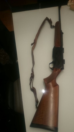 Un familiar mio vende este rifle, un Browning Bar II en calibre 300 Winchester Magnum, el rifle esta en 02