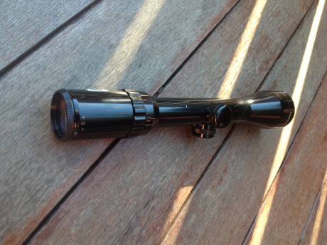Vendo un Tasco Titan 1,5-6x42. 

Un visor económico y muy duro.

El visor está en perfecto estado, solamente 00