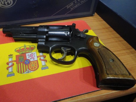 Se vende revolver Smith Wesson de 4 pulgadas, Highway Patrolman, (mod 28), estado muy bueno apenas ha 00